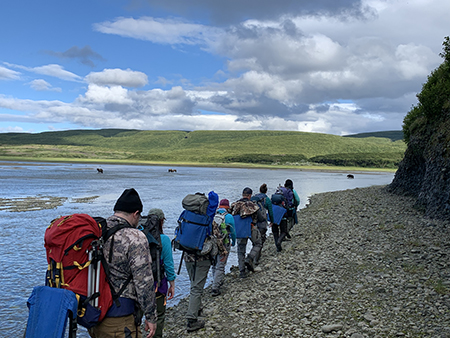 McNeil guests on the trail between the camp and the bear viewing area